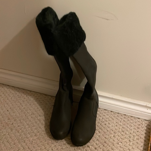 High Heel Boots - Picture 1 of 4